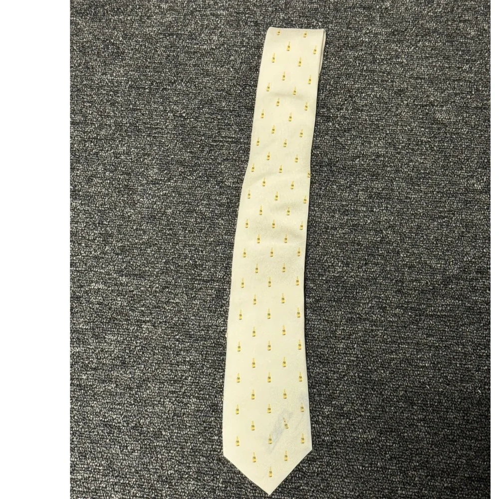 Vineyard Vines Champagne Bottle Pattern Silk Necktie for Men Holiday - Flaw